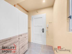 Prodej bytu 2+kk, Plzeň - Jižní Předměstí, Politických vězňů, 57 m2