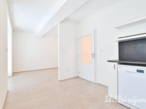 Pronájem bytu 1+kk, Blansko, Nad Čertovkou, 35 m2