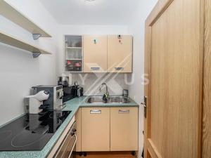 Pronájem kanceláře, Praha - Holešovice, Bubenská, 84 m2