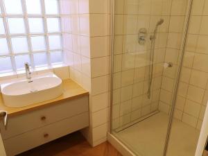 Pronájem bytu 2+kk, Praha - Radotín, Vrážská, 63 m2