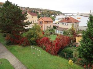 Pronájem bytu 2+kk, Praha - Radotín, Vrážská, 63 m2
