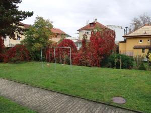 Pronájem bytu 2+kk, Praha - Radotín, Vrážská, 63 m2