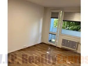 Prodej bytu 2+kk, Praha - Prosek, Jablonecká, 49 m2