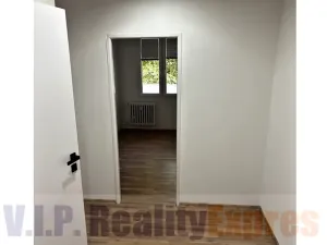 Prodej bytu 2+kk, Praha - Prosek, Jablonecká, 49 m2