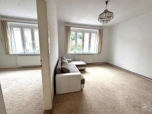 Pronájem bytu 2+1, Praha - Zbraslav, Elišky Přemyslovny, 56 m2