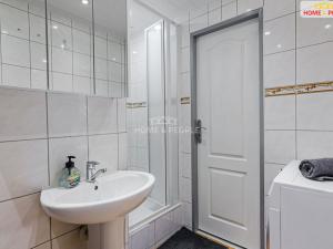 Prodej bytu 2+1, Jáchymov, třída Dukelských hrdinů, 60 m2