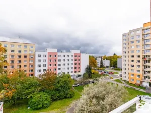 Prodej bytu 2+kk, Kladno, Vít. Nezvala, 44 m2