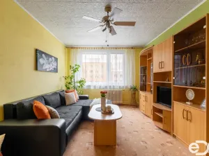 Prodej bytu 2+kk, Kladno, Vít. Nezvala, 44 m2