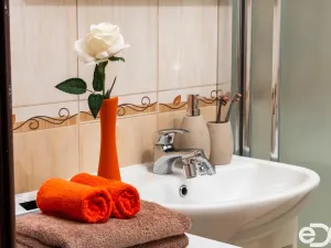 Prodej bytu 2+kk, Kladno, Vít. Nezvala, 44 m2