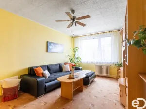 Prodej bytu 2+kk, Kladno, Vít. Nezvala, 44 m2