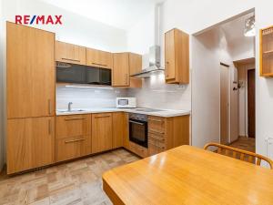 Pronájem bytu 1+1, Praha - Smíchov, Staropramenná, 40 m2