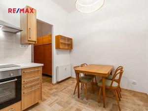 Pronájem bytu 1+1, Praha - Smíchov, Staropramenná, 40 m2