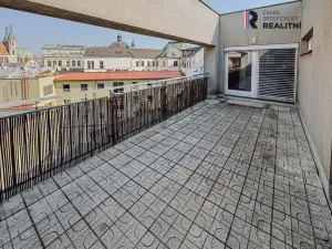 Prodej atypického bytu, Kroměříž, náměstí Míru, 178 m2