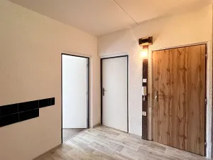 Pronájem bytu 2+1, Chomutov, Růžová, 60 m2