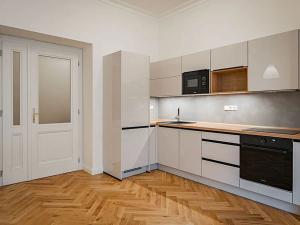 Pronájem bytu 3+kk, Praha - Karlín, Na střelnici, 83 m2