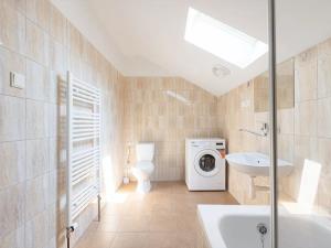 Prodej činžovního domu, Kostelec nad Labem, T. G. Masaryka, 380 m2