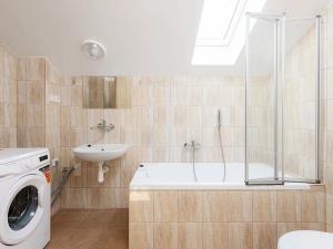 Prodej činžovního domu, Kostelec nad Labem, T. G. Masaryka, 380 m2