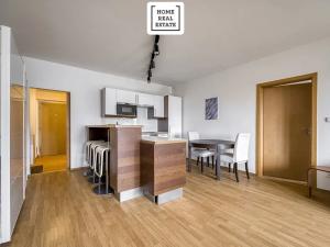 Pronájem bytu 2+kk, Praha - Břevnov, Bolívarova, 71 m2