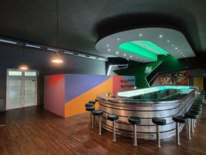 Pronájem skladu, Špindlerův Mlýn, 350 m2