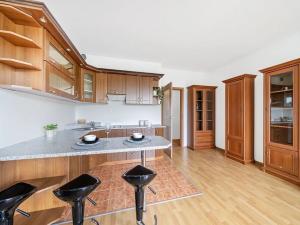 Prodej bytu 1+kk, Praha - Dolní Měcholupy, V osikách, 40 m2