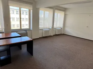 Pronájem kanceláře, Pardubice, Na Spravedlnosti, 30 m2