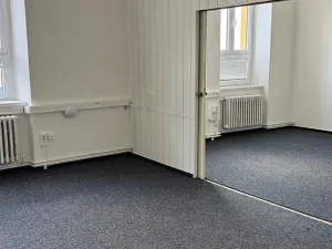 Pronájem kanceláře, Pardubice, Jana Palacha, 15 m2