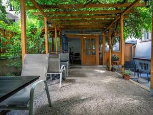 Prodej restaurace, Praha - Vinohrady, Budečská, 280 m2