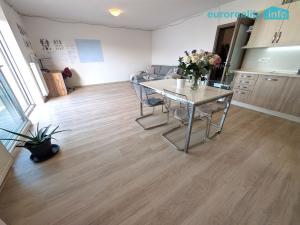 Prodej bytu 2+kk, Plzeň, Poděbradova, 63 m2