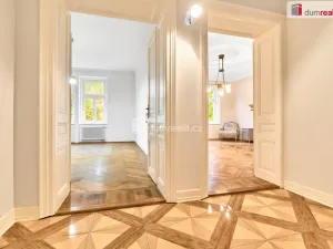 Prodej bytu 2+kk, Karlovy Vary, Svahová, 94 m2