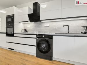 Prodej bytu 3+kk, Karlovy Vary, nábřeží Jana Palacha, 90 m2