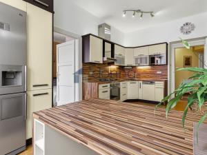 Prodej bytu 2+kk, Praha, V Horkách, 46 m2