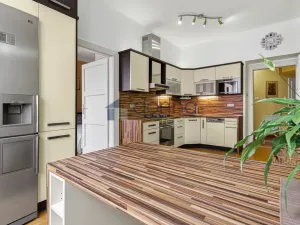 Prodej bytu 2+kk, Praha, V Horkách, 46 m2