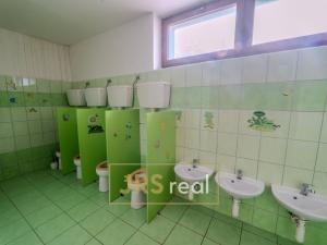 Prodej komerční nemovitosti, Myjava, Slovensko, 182 m2