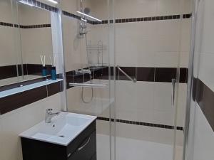 Prodej bytu 2+kk, Praha - Ruzyně, Ciolkovského, 42 m2