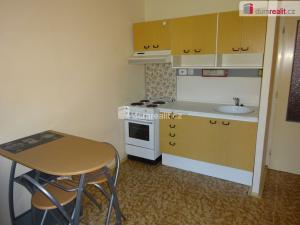Pronájem bytu 1+kk, Praha - Hlubočepy, Voskovcova, 31 m2