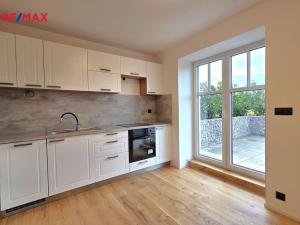 Pronájem bytu 2+kk, Všenory, Ke Hřbitovu, 102 m2