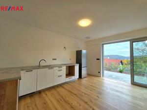 Pronájem bytu 2+kk, Všenory, Ke Hřbitovu, 78 m2