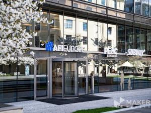 Pronájem kanceláře, Praha - Holešovice, Jankovcova, 603 m2