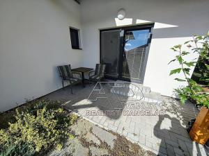 Pronájem rodinného domu, České Budějovice, 27 m2