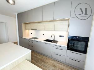 Pronájem bytu 3+kk, Hluboká nad Vltavou, U Parku, 115 m2