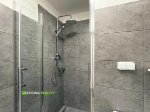 Pronájem bytu 2+1, Kynšperk nad Ohří, náměstí SNP, 53 m2