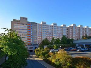 Pronájem bytu 2+kk, Praha - Háje, Steinerova, 42 m2