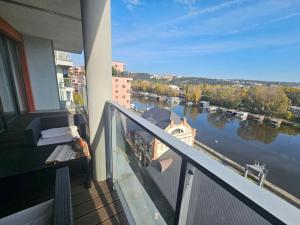 Pronájem bytu 2+kk, Praha - Holešovice, Jankovcova, 70 m2