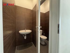 Pronájem obchodního prostoru, Hradec Králové, třída Edvarda Beneše, 220 m2