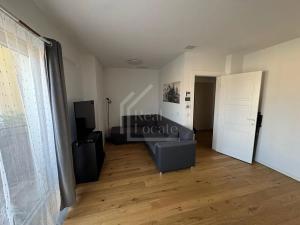 Pronájem bytu 2+kk, Praha - Holešovice, Kamenická, 70 m2