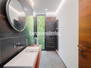 Prodej komerční, Praha - Karlín, Pernerova, 335 m2