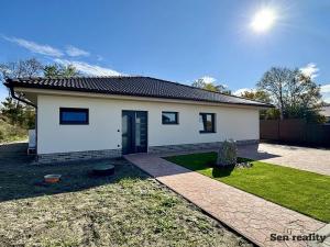 Prodej rodinného domu, Dašice, Za Barevnou, 120 m2