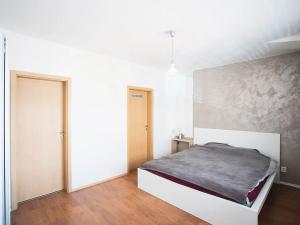 Prodej bytu 2+kk, Praha - Modřany, Pískařská, 55 m2