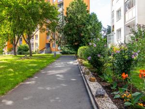 Pronájem bytu 2+1, Praha - Černý Most, Cíglerova, 60 m2