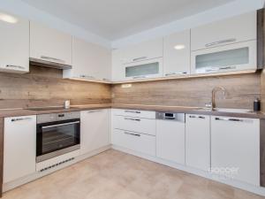 Pronájem bytu 2+1, Praha - Černý Most, Cíglerova, 60 m2